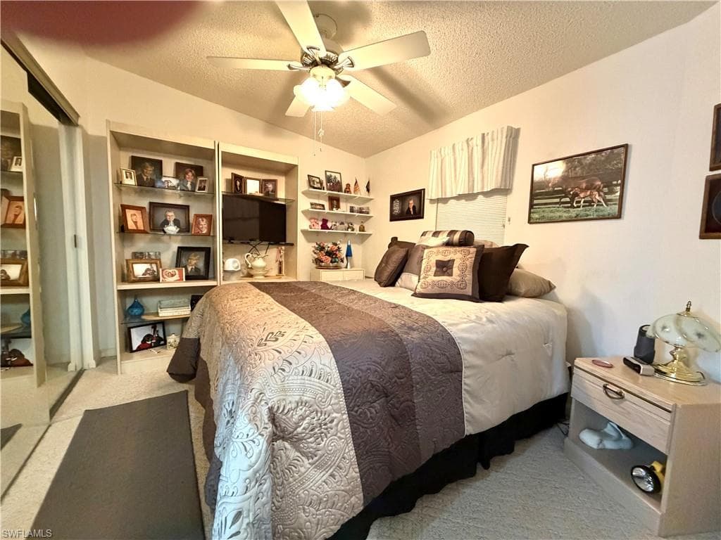 4621 Liberty LN E-22