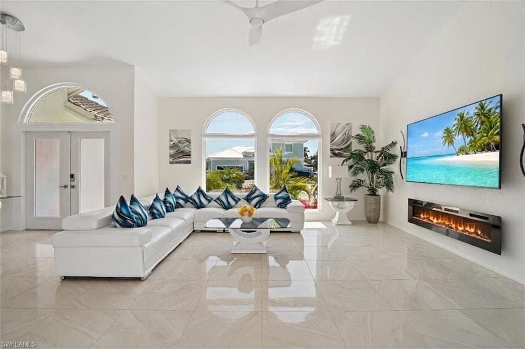 1775 Waterfall CT-13