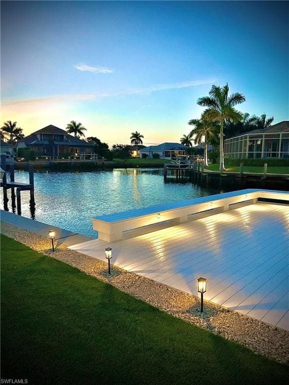 1775 Waterfall CT-1