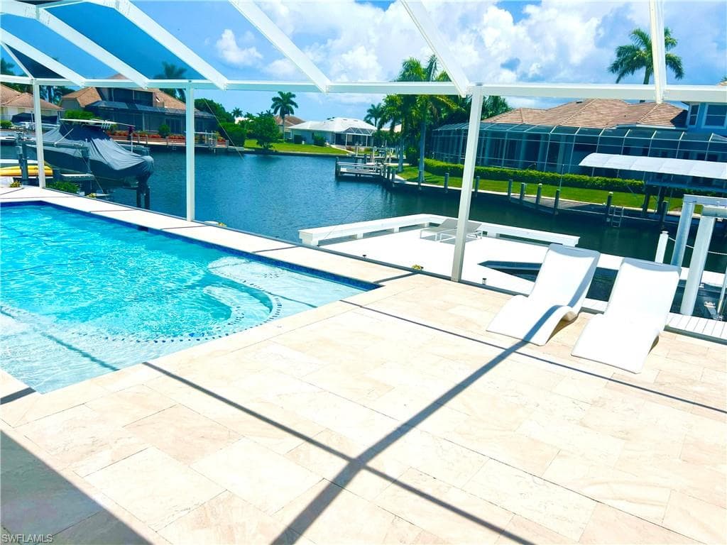 1775 Waterfall CT-33