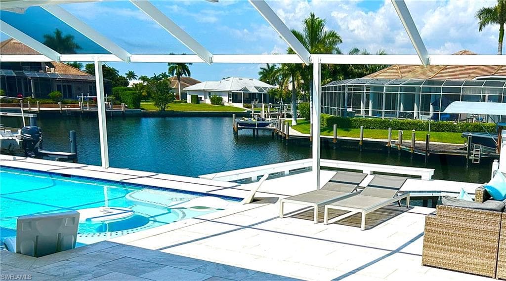1775 Waterfall CT-4