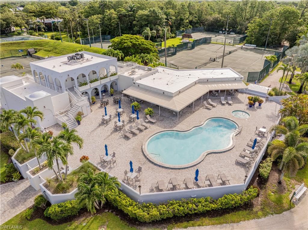3588 Corinthian WAY-28