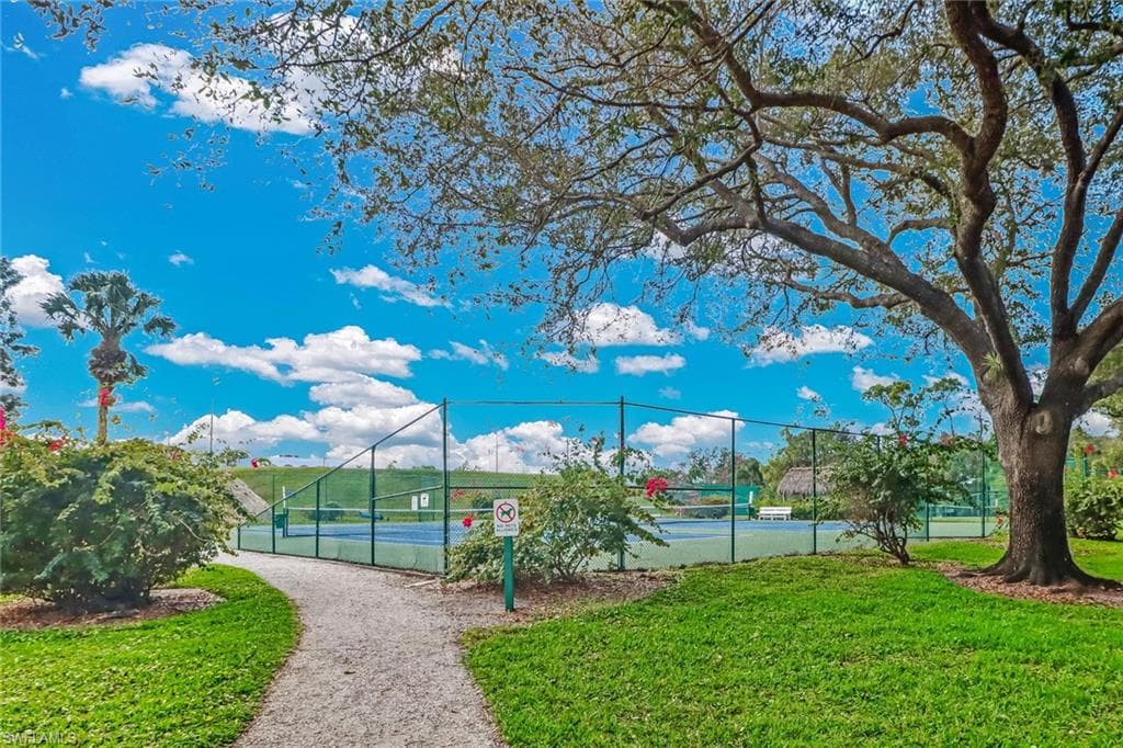 3588 Corinthian WAY-39
