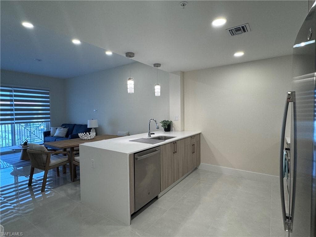 26600 Rosewood Point DR 102-1