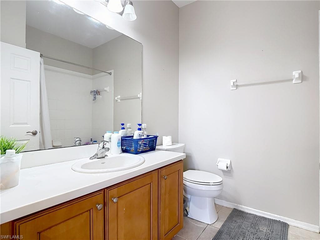 12596 Ivory Stone LOOP-15