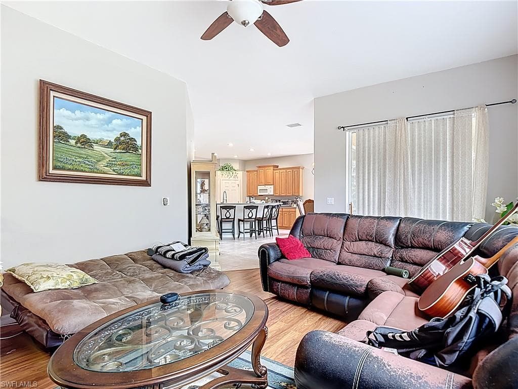 12596 Ivory Stone LOOP-25