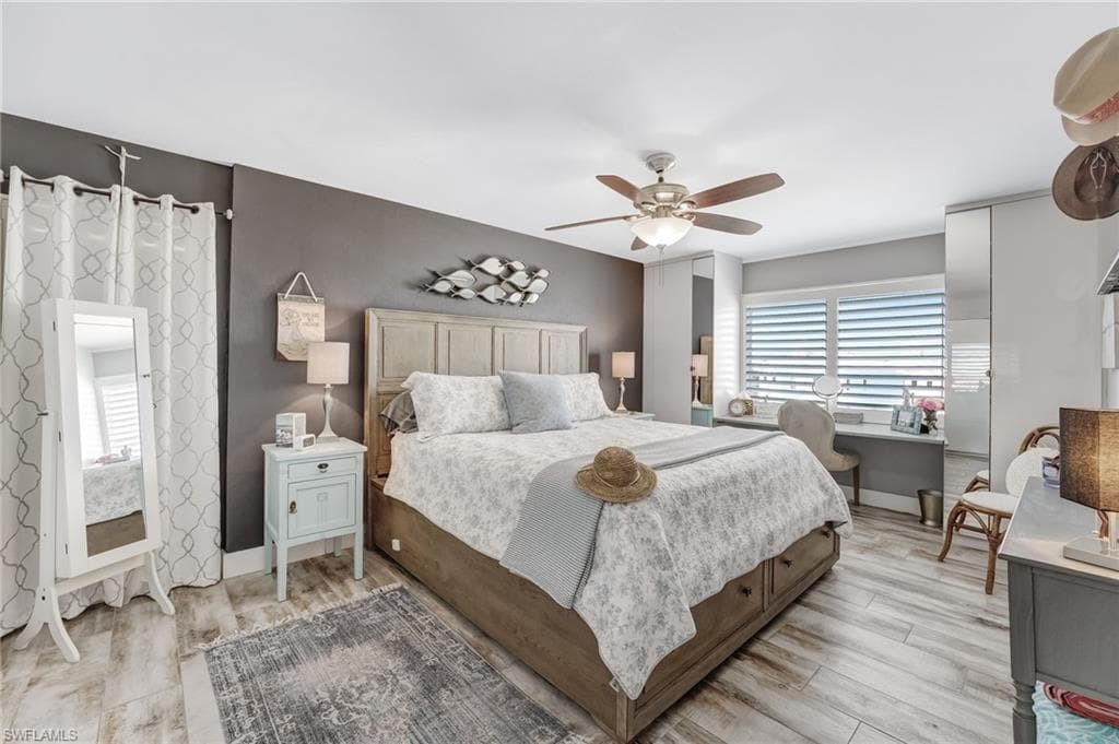 345 Mango ST 401-23