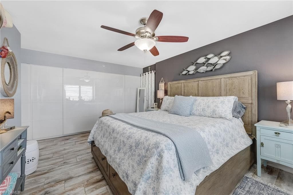 345 Mango ST 401-25