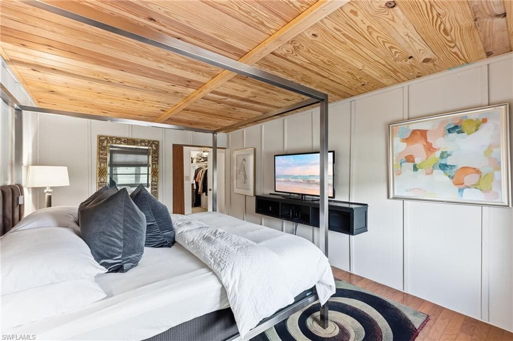 1702 Hill AVE-7