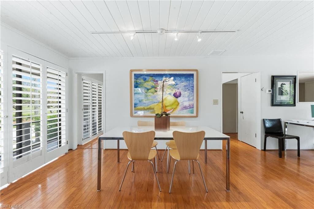 1702 Hill AVE-14