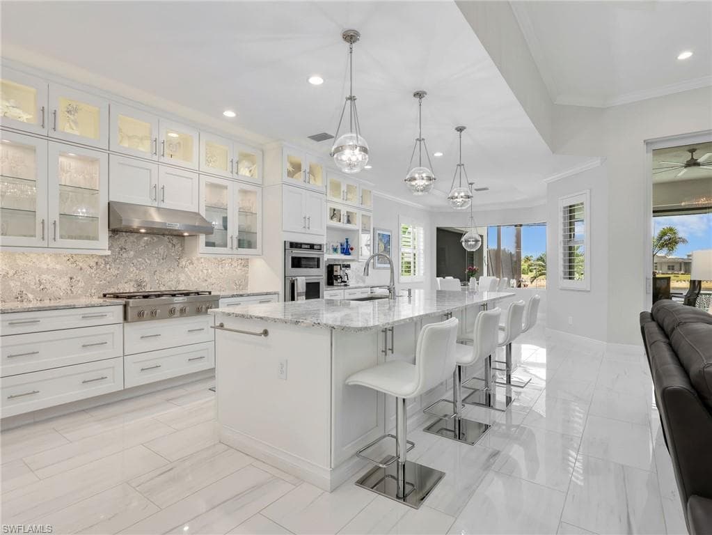 9257 Cayman DR-16