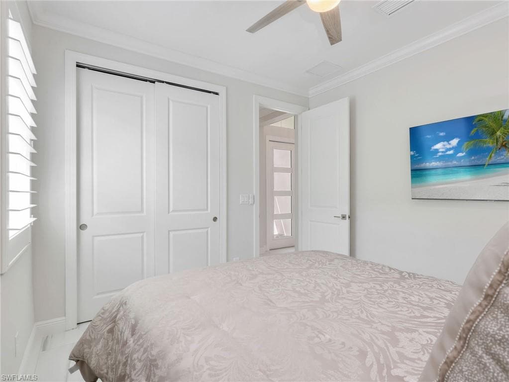 9257 Cayman DR-33
