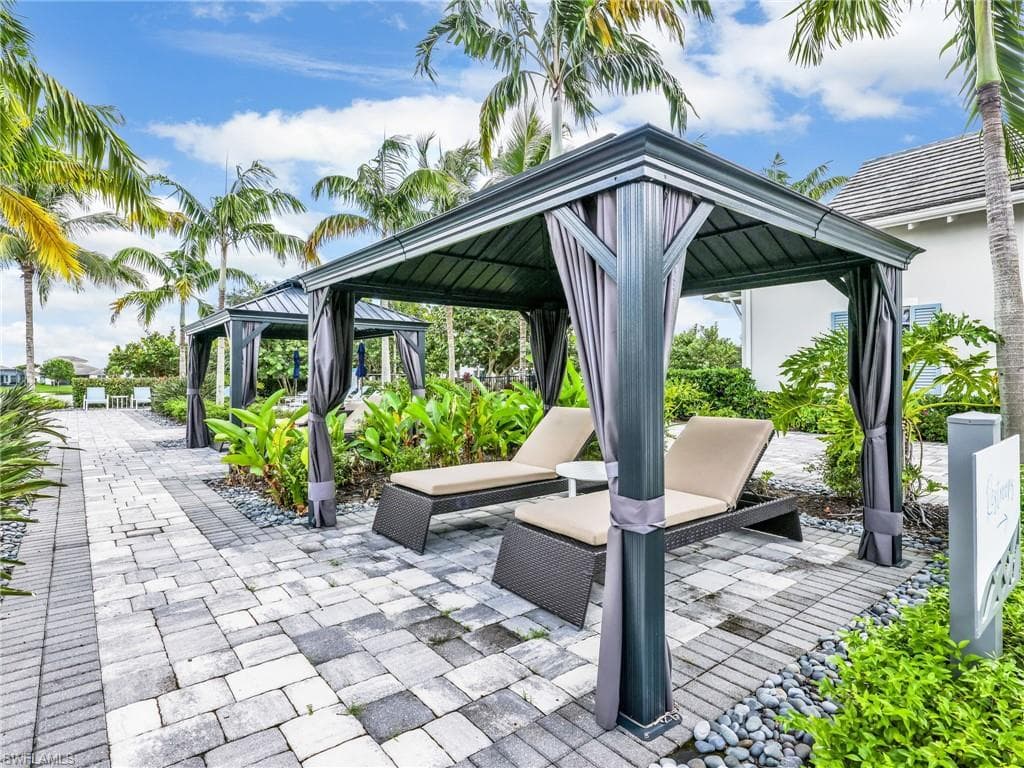 9257 Cayman DR-50