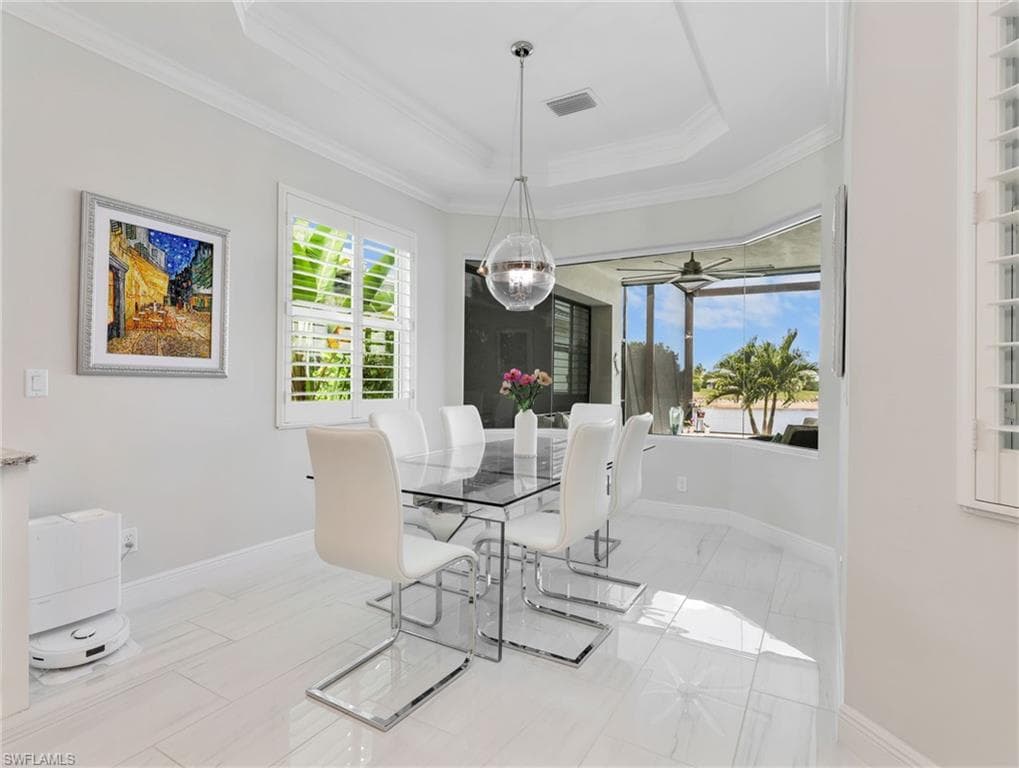 9257 Cayman DR-19
