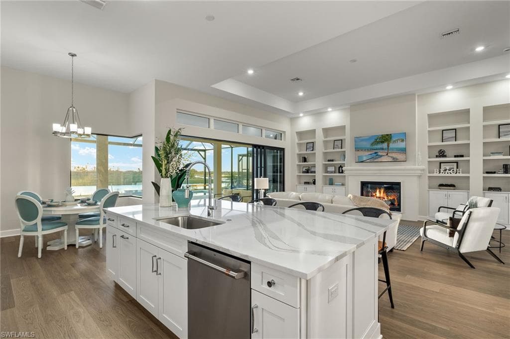 15429 Turin DR-17