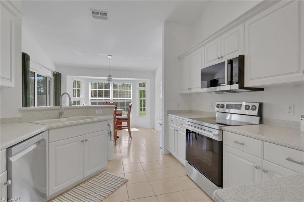 20300 Calice CT 1104-12