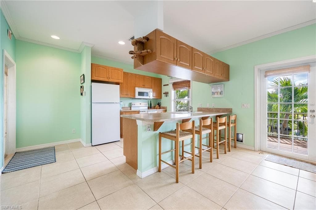 2761 Geary ST-15