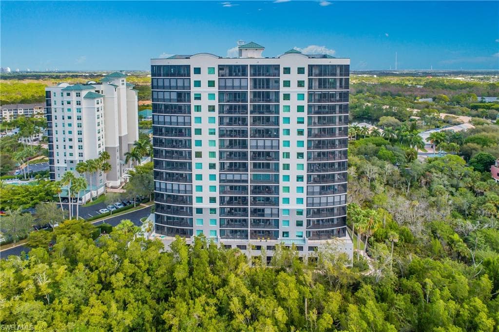 425 Cove Tower DR 504-2
