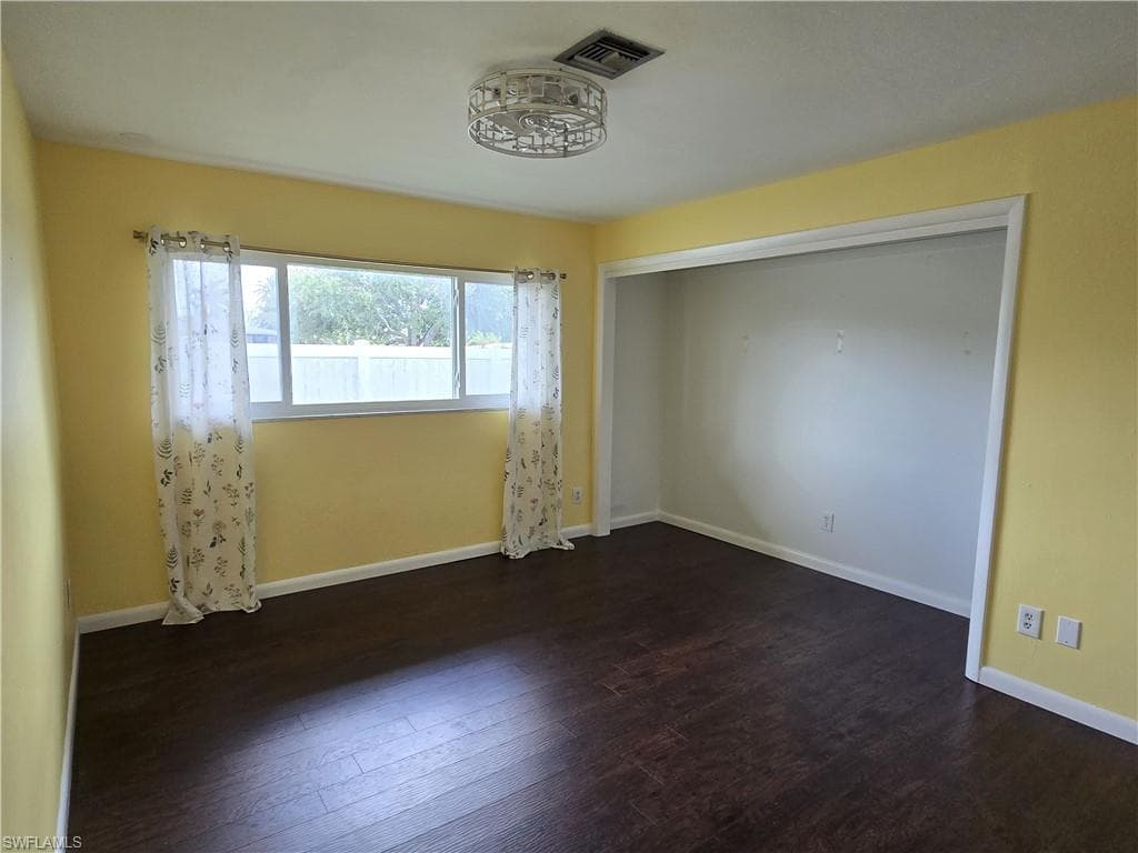 8512 Chatham ST-21