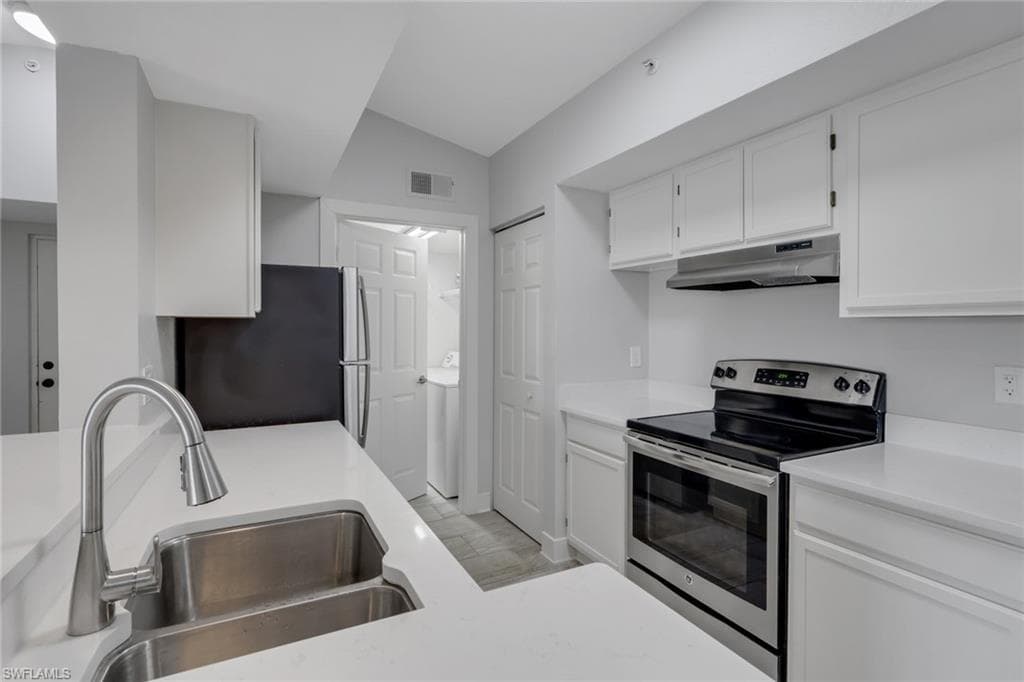 4625 Saint Croix LN 1136-7