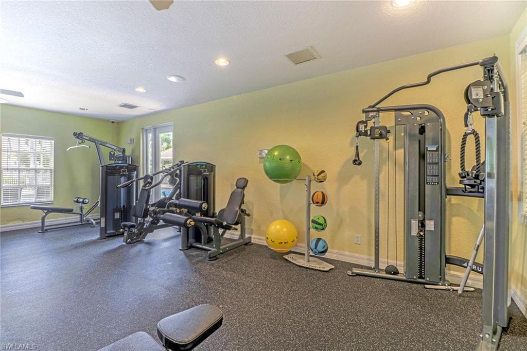 4625 Saint Croix LN 1136-33