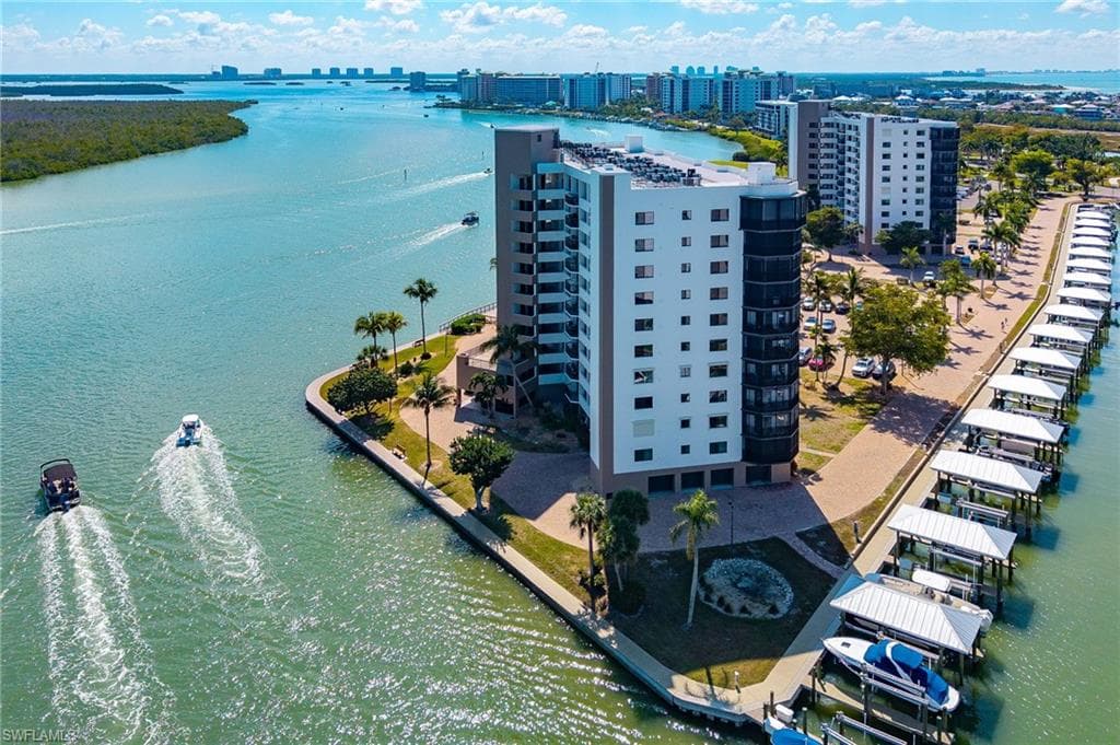 4265 Bay Beach LN 522-23