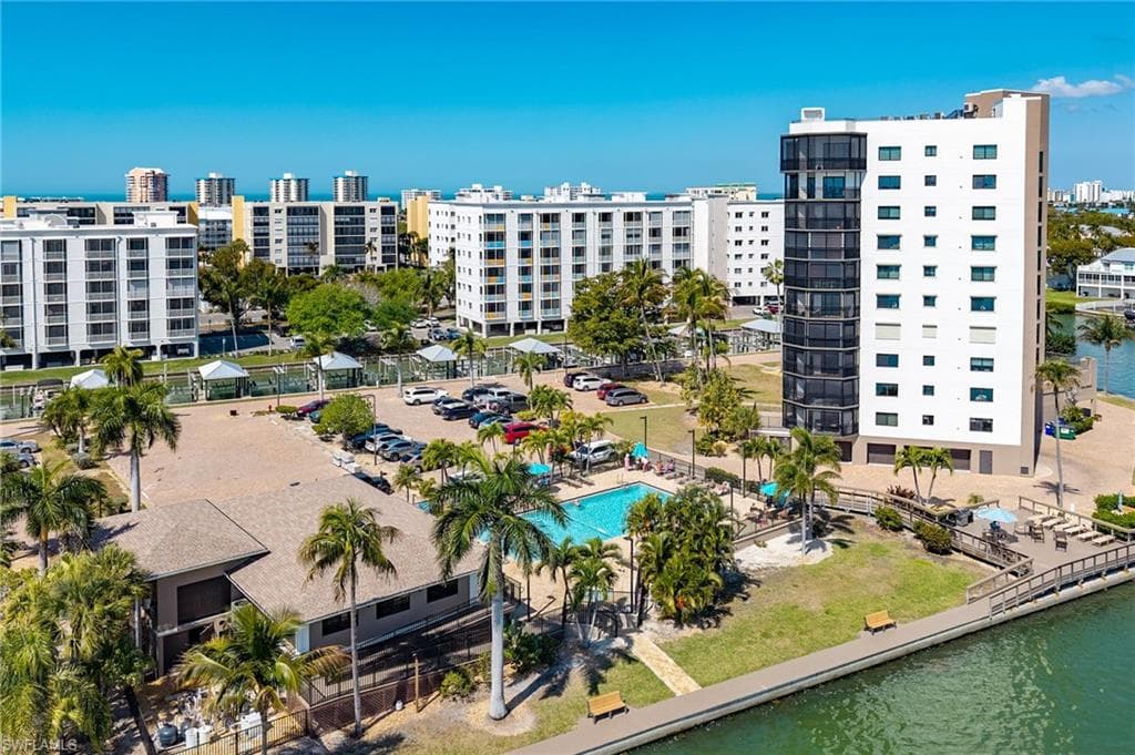 4265 Bay Beach LN 522-27