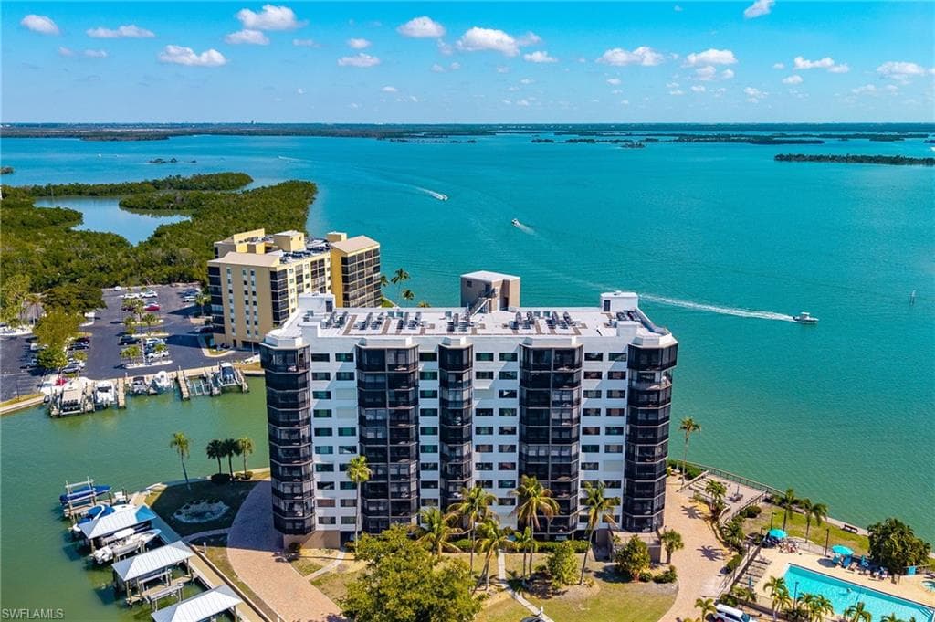 4265 Bay Beach LN 522-22