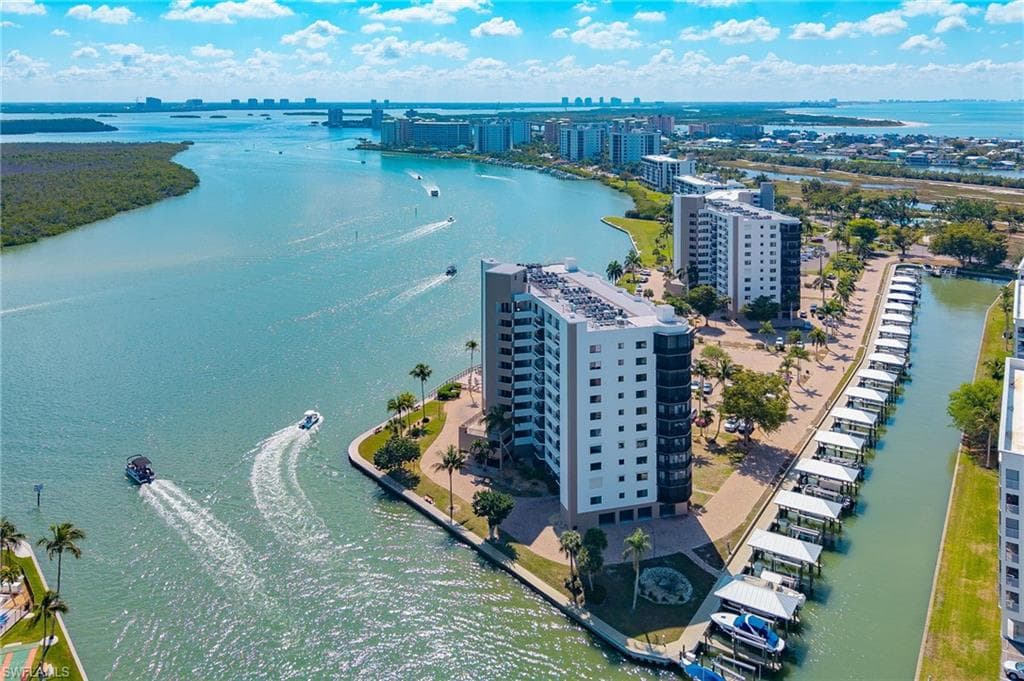 4265 Bay Beach LN 522-1
