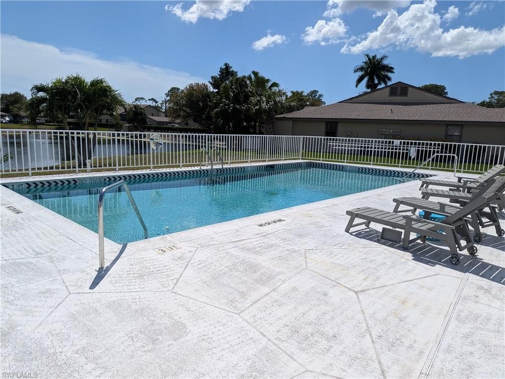 8421 N Haven LN B-31
