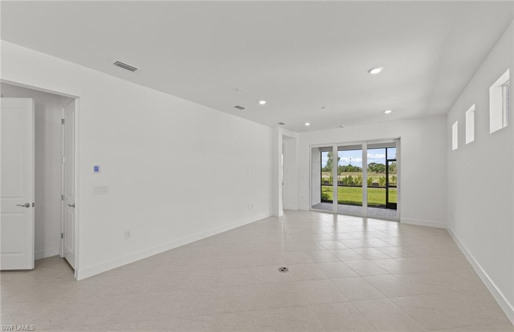 7144 Chapel Creek LN-17