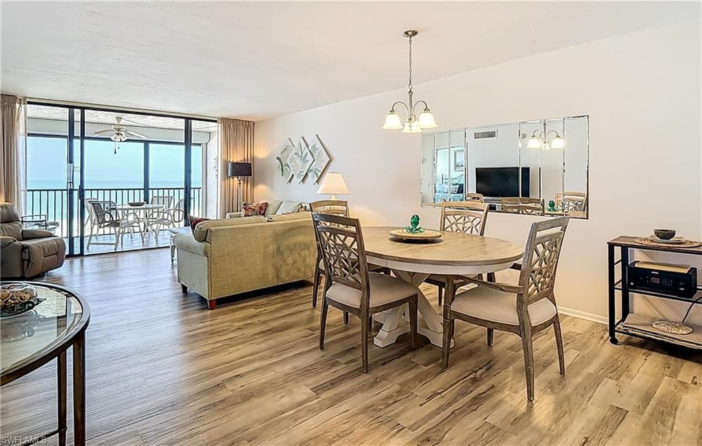 2810 Estero BLVD 713-9