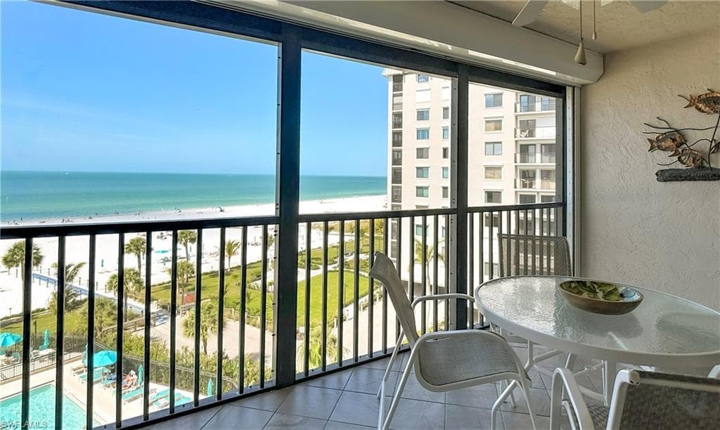 2810 Estero BLVD 713-15