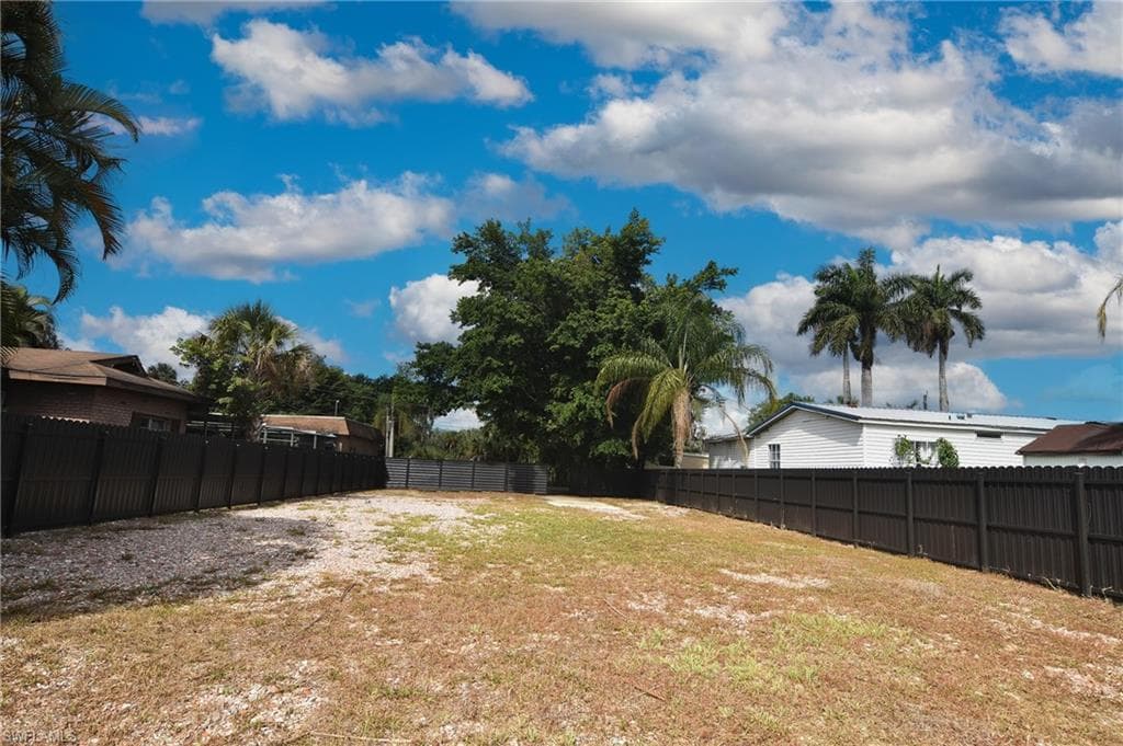 2228 Marina Park DR-17