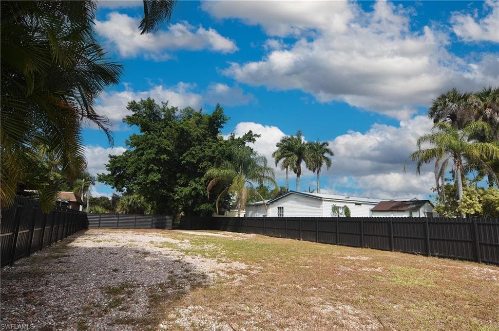 2228 Marina Park DR-16