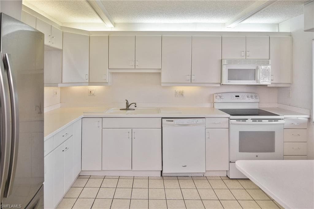 200 Periwinkle WAY 225-28