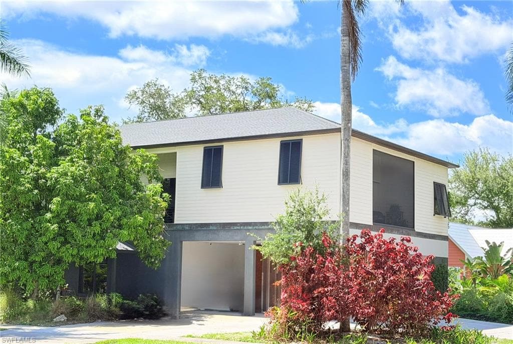 1561 Lynwood AVE-28