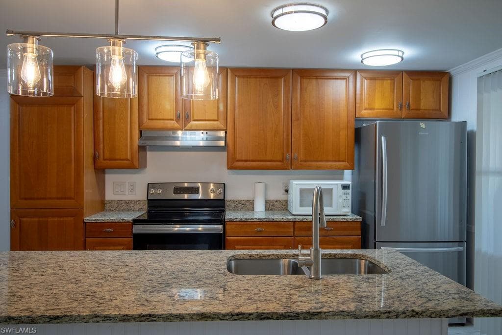 5506 Virginia Dare LN-11