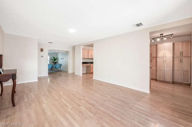 778 Broad CT S-12