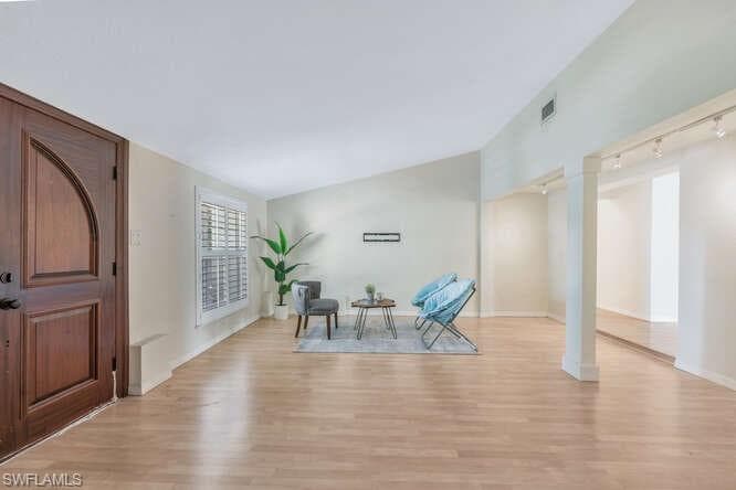 778 Broad CT S-5