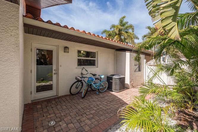 778 Broad CT S-34