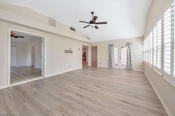 778 Broad CT S-21