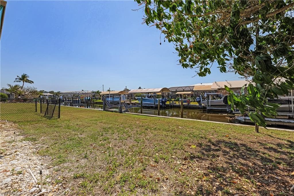 7815 Bocilla LN-27