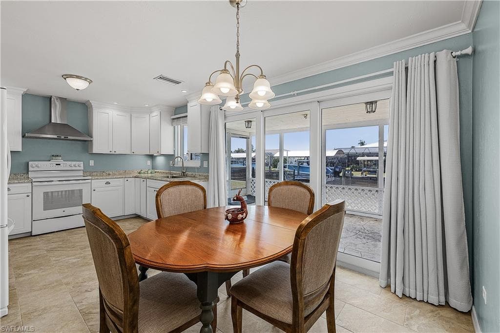7815 Bocilla LN-9