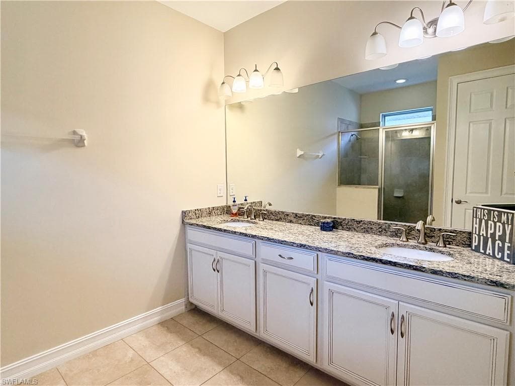 16432 Aberdeen WAY-9