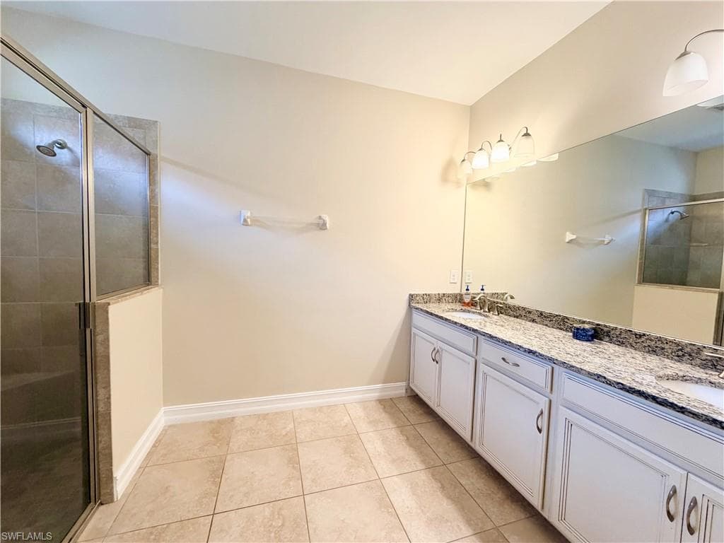 16432 Aberdeen WAY-10