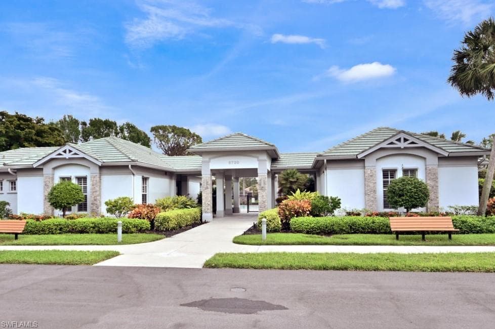 6545 Chestnut CIR-36