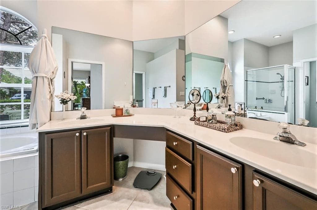 6545 Chestnut CIR-20
