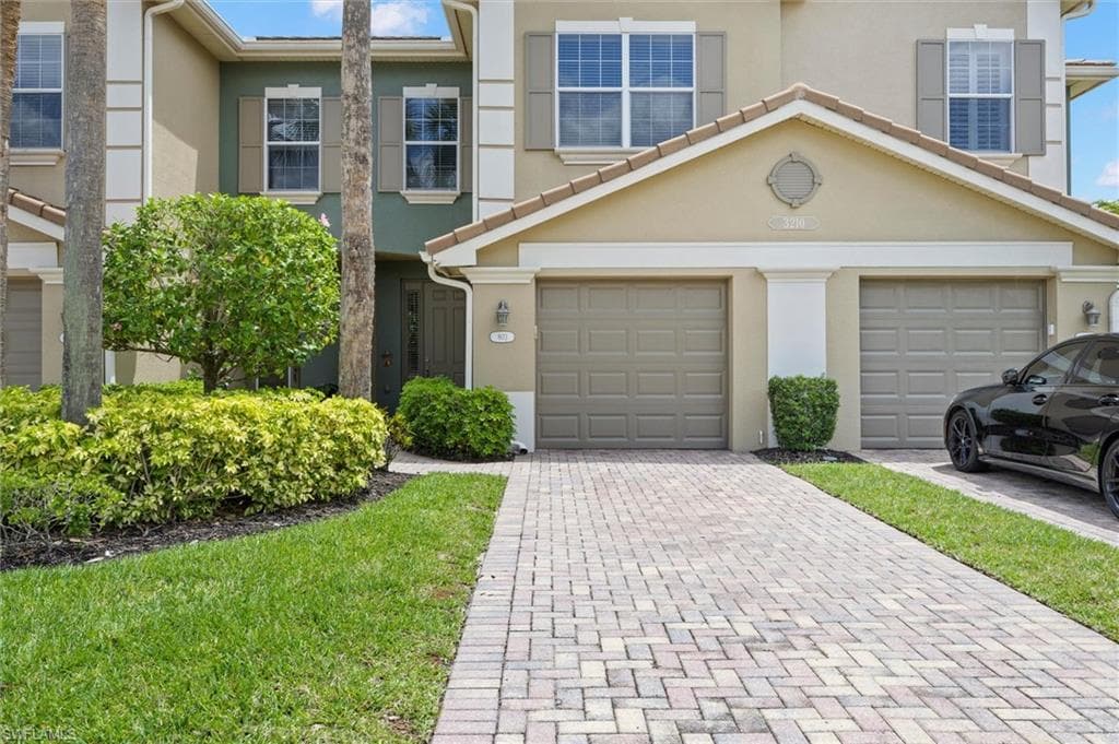3210 Cottonwood BEND 803-35
