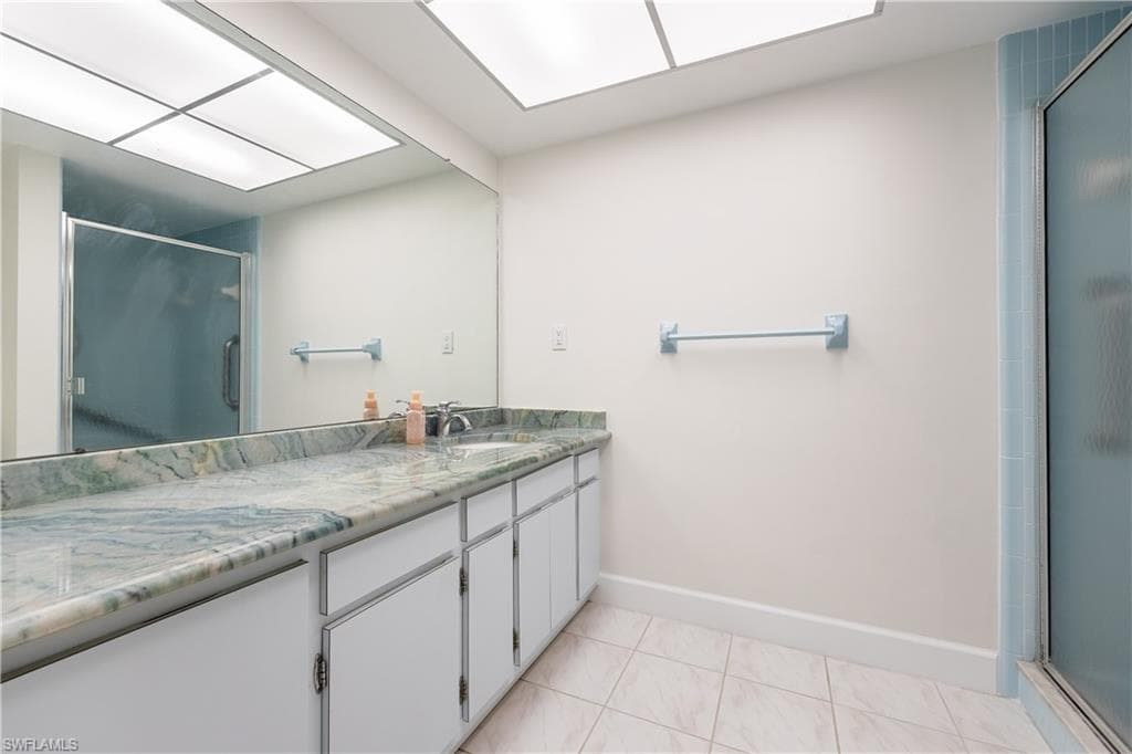 1460 Tredegar DR-20